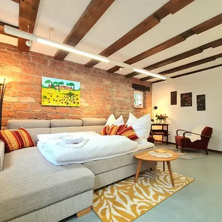 Avahome: Haus Fuer 16, Wlan, Parkplaetze, Netflix, Nespresso * Kandel