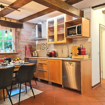 Avahome: Haus Fuer 16, Wlan, Parkplaetze, Netflix, Nespresso Kandel