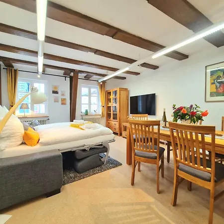 Avahome: Haus Fuer 16, Wlan, Parkplaetze, Netflix, Nespresso Lägenhet Kandel