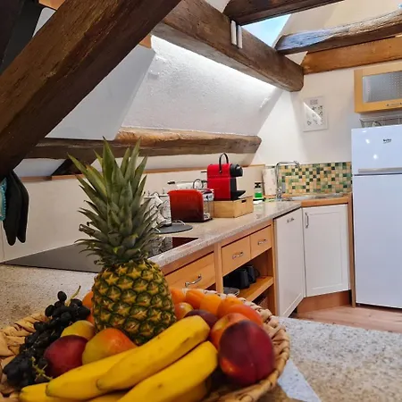 Avahome: Haus Fuer 16, Wlan, Parkplaetze, Netflix, Nespresso Lägenhet *