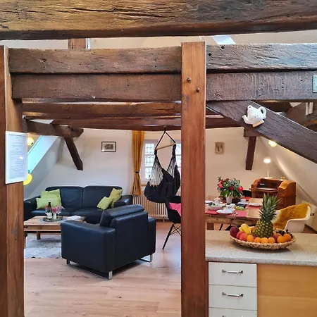 Avahome: Haus Fuer 16, Wlan, Parkplaetze, Netflix, Nespresso * Kandel