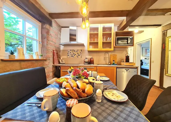 Avahome: Haus Fuer 16, Wlan, Parkplaetze, Netflix, Nespresso 아파트 칸델