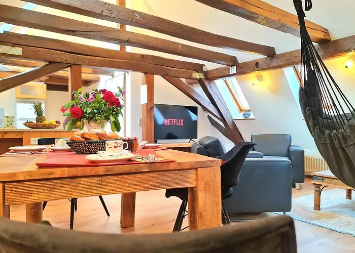 Avahome: Haus Fuer 16, Wlan, Parkplaetze, Netflix, Nespresso *