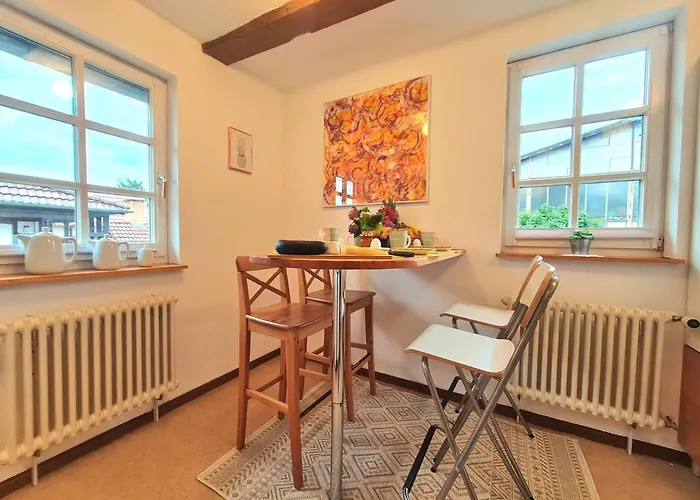 Apartamento Avahome: Haus Fuer 16, Wlan, Parkplaetze, Netflix, Nespresso Kandel