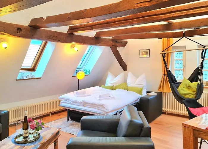 Apartamento Avahome: Haus Fuer 16, Wlan, Parkplaetze, Netflix, Nespresso Kandel